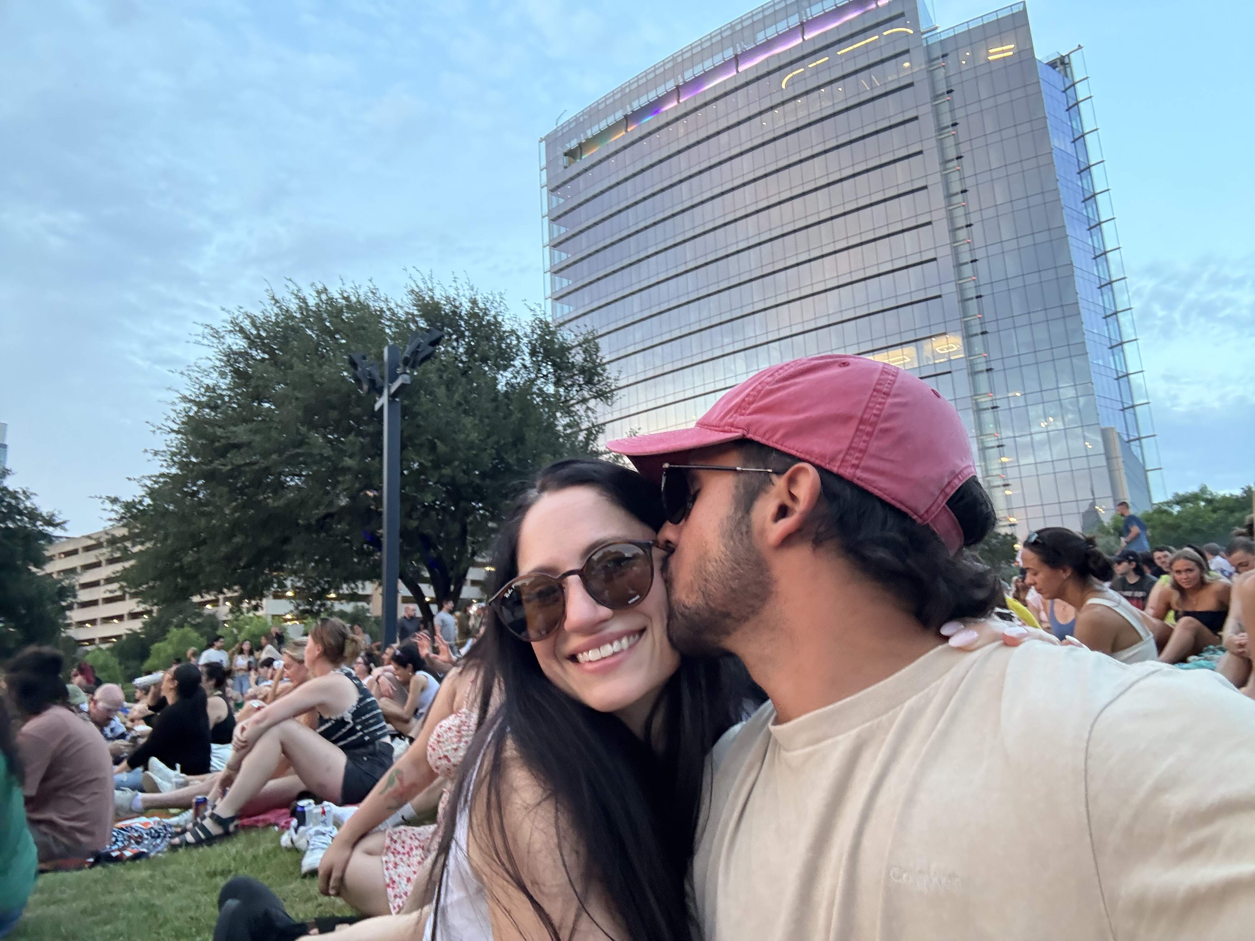 Steph and Andrew kiss